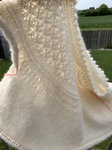 Progress shots of my Daintylion test knit for Rebecca McKenzie of Raging Purlwind.