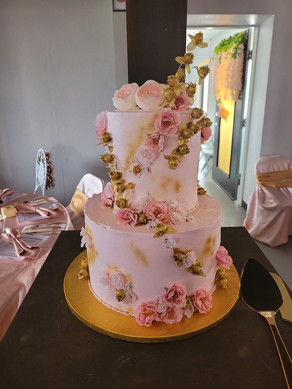 Cake by Rosita's Bakery