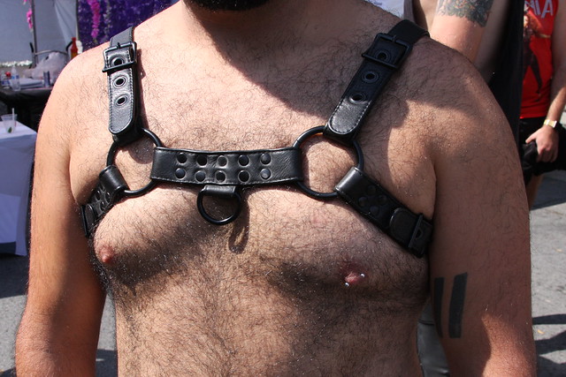 HANDSOME & HAIRY LEATHER BEARMAN !! photographed by ADDA DADA at DORE ALLEY FAIR - 2021 !  (safe photo )