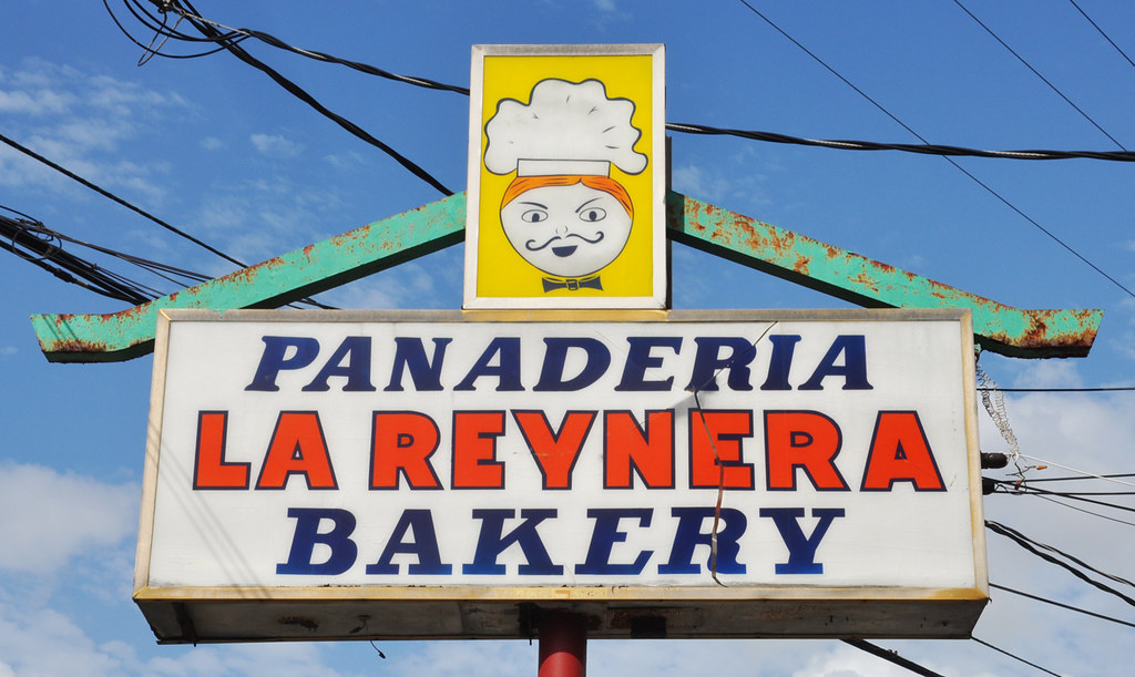 La Reynera Bakery | Houston, TX; roadarch.blog/2021/08/15/da… | Flickr