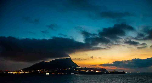nikon5300 clouds cruise dawn europe gibraltar island mediterraneansea ship sky sunrise tourist weather worldcruise 201905010701440 ©2019tonysherratt cmv columbus