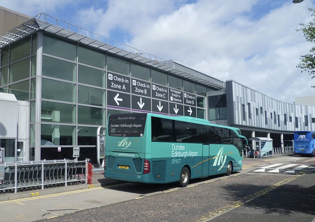 Xplore Dundee 634 awaits departure from Edinburgh Airport.