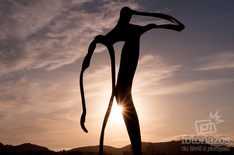 Descubre la Escultura del Hombre Mirando al mar: Un Rincón Cautivador en Moraira Descubre la Escultura del Hombre Mirando al mar: Un Rincón Cautivador en Moraira