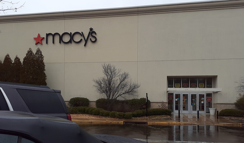 One last view of the Collierville Macy's south entrance