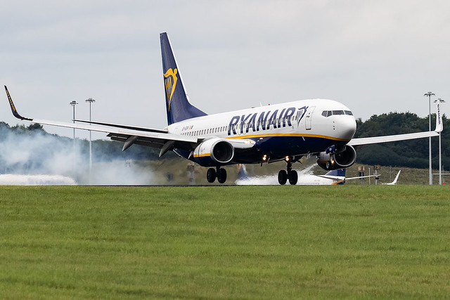 EI-EBX Ryanair B737-800 London Stansted Airport