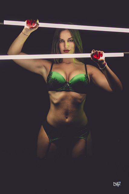 Noelia - Tubular lights: Green lingerie III
