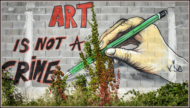Art is not a crime !