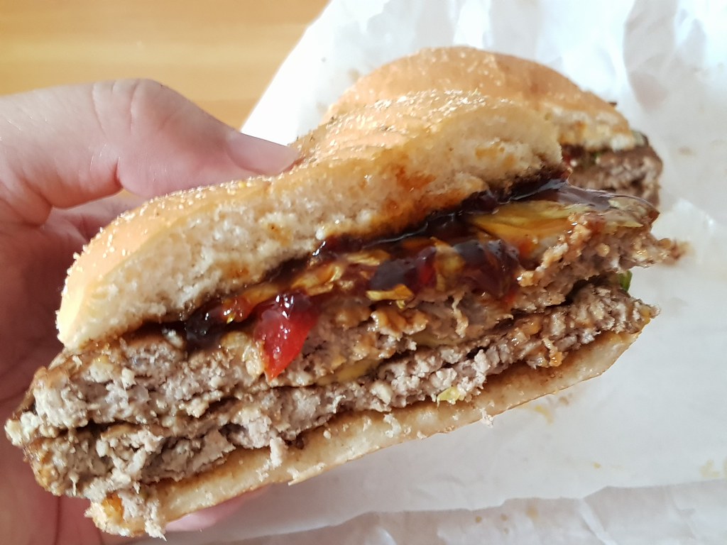 燒烤多汁雙層牛肉漢堡 Double Rocking BBQ Beef Burger rm$16.98 @ McDonalds Main Place USJ21