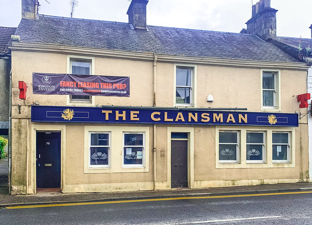 The Clansman, Leslie