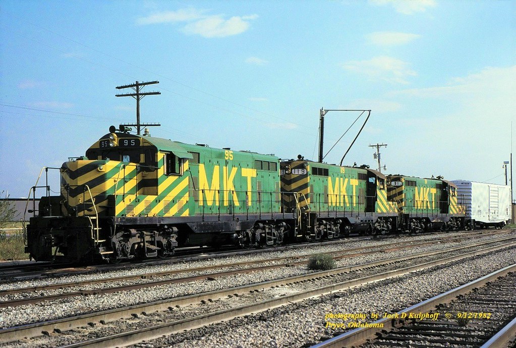 MKT 95-119-91, GP7, Pryor, OK. 9-12-1982