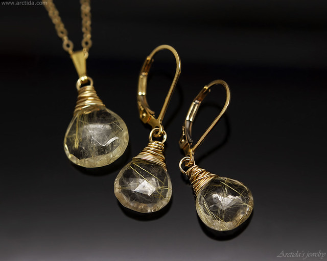 Golden Rutilated Quartz earrings and necklace set wire wrapped 14K gold filled. Handmade gemstone jewelry by Arctida.