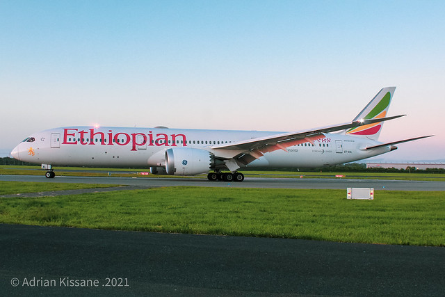 ETHIOPIAN AIRLINES B787 ET-AXL