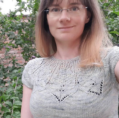 Anna (@kollar.Annie) was encouraged to take a selfie wearing her Bloom Sweater by Janise Hope (@janisehopeknits)