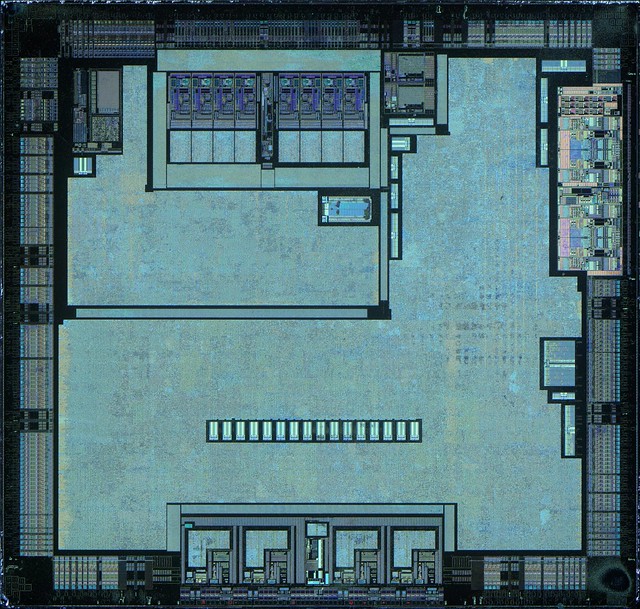 ATI Radeon Xpress 200 Chipset SB400 (No Metal Layer)
