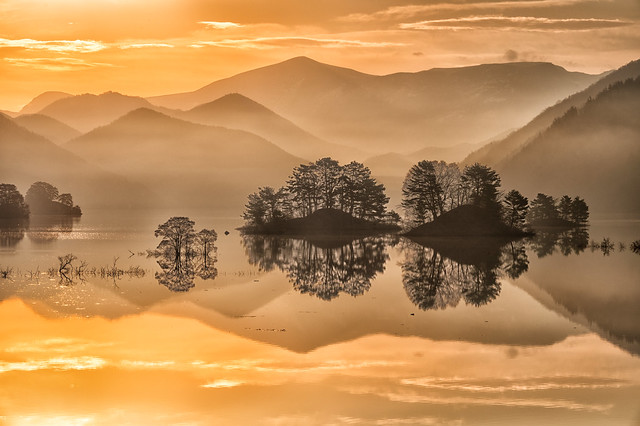 Urabandai: Lake Akimoto Golden Reflection