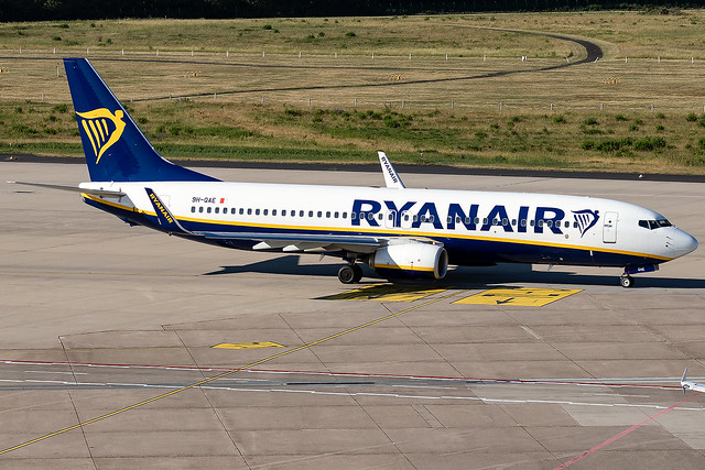 9H-QAE Ryanair Malta Air B737-800 Cologne