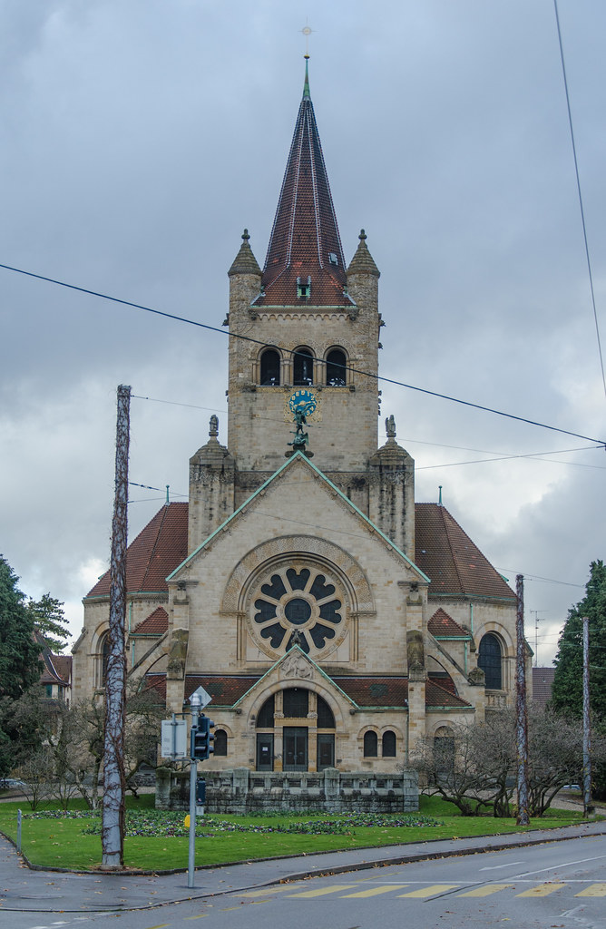 Le centre du quartier : l'église Saint-Paul / Das Zentrum des Viertels: die Paulskirche