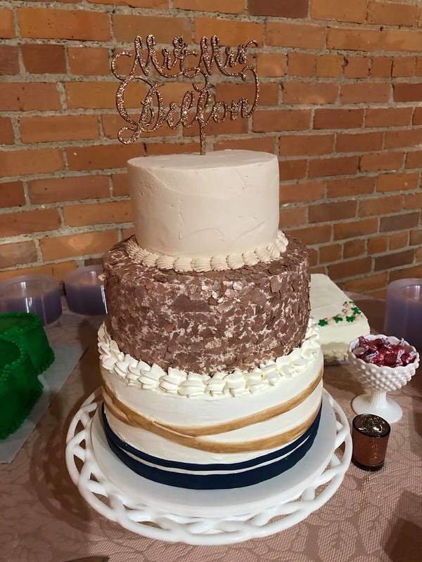 Cake by Dailey Sweets