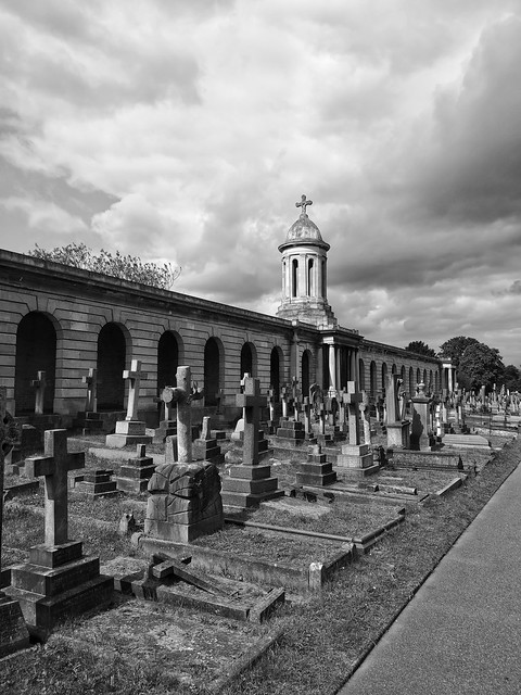 Walking through Brompton Cemetery