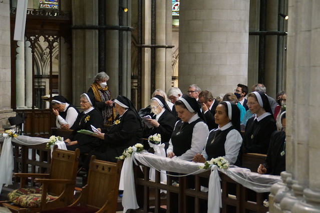 Sr Anna Yeo's profession, St John's Cathedral