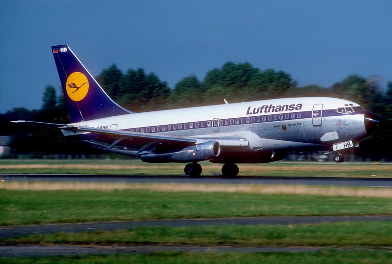 Lufthansa Boeing 737-200; D-ABHB, July 1986