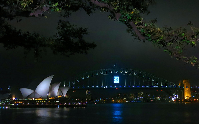Sydney Harbor Bridge , Australia
