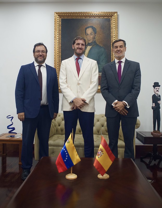 Reunión entre el Canciller Felix Plasencia y el Encargado de Negocios del Reino de España en Venezuela