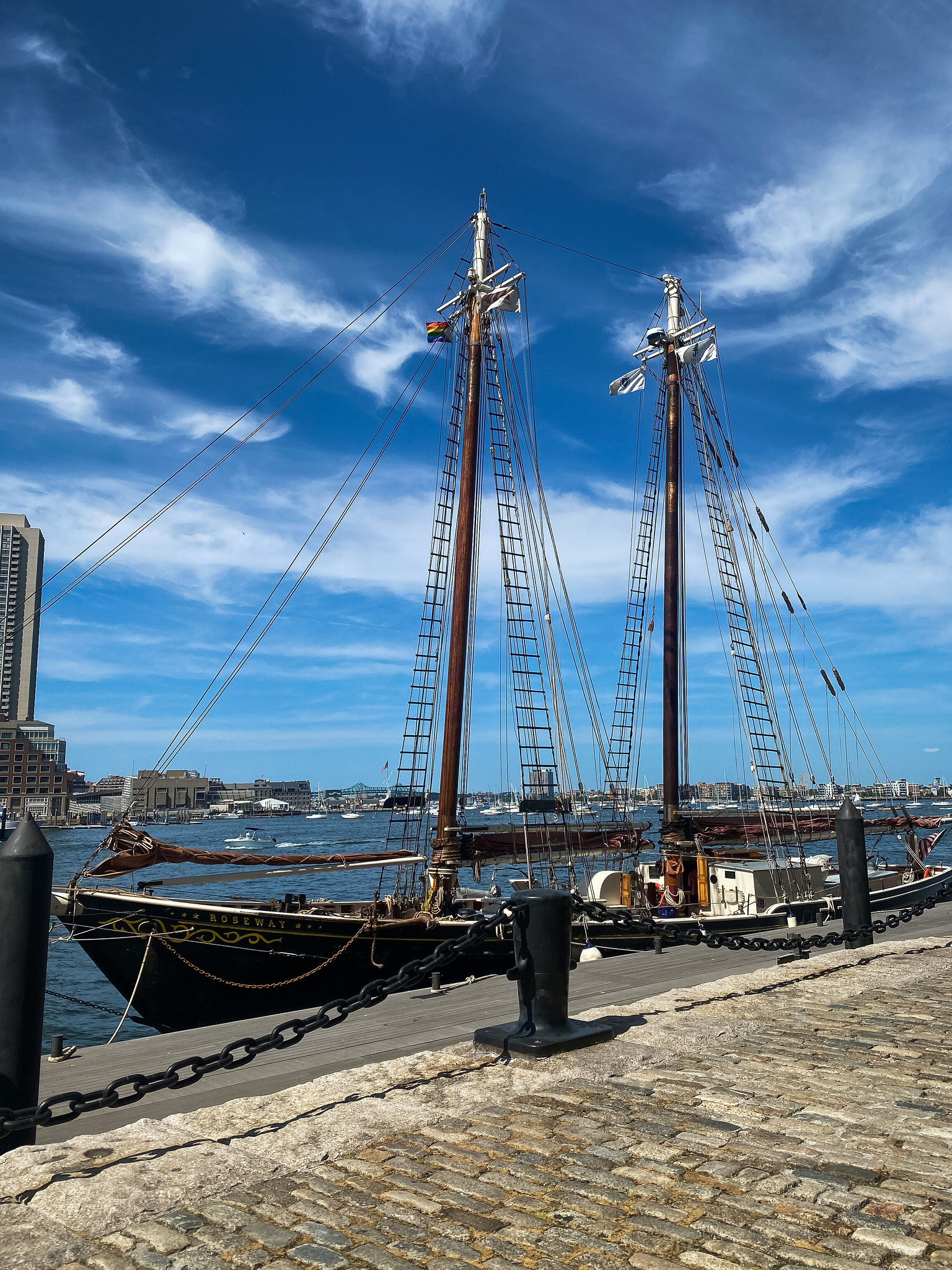 Boston Seaport | Harborwalk | What to See in Boston | 2 Days in Boston | 48 Hours in Boston | The Perfect Weekend Itinerary | Best Things to Do in Boston | Explore Boston, MA | Weekend in Boston, Massachusetts | Boston Travel Guide | Top Things to do in Boston