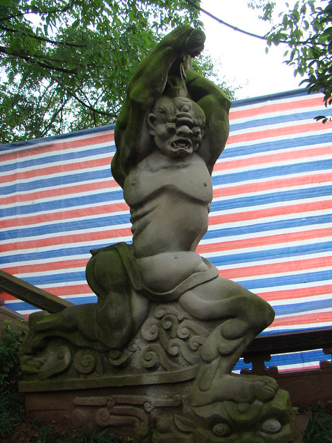 demonio escultura estatua de piedra Fengdu La Ciudad Fantasma China 19