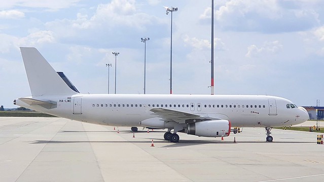 Airbus A320-232 c/n 4372 Wizzair registration HA-LWE
