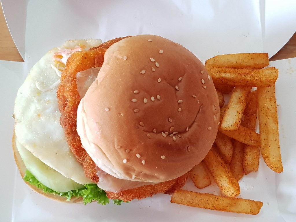 蝦漢堡 Prawn Burger rm$20.25 @ Uncle Don USJ10