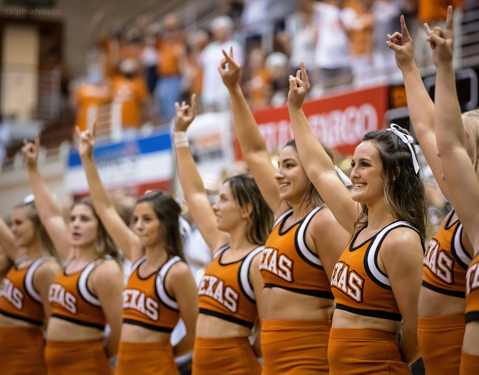 Texas Volleyball | Texas Review | Ralph Arvesen