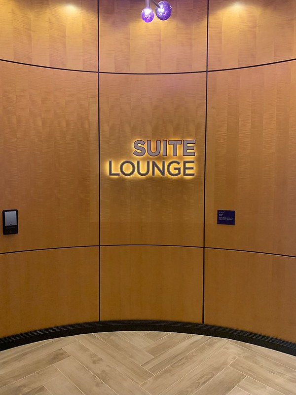 Suite Lounge