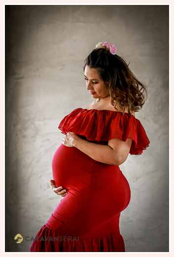 maternity photo, red dress, Nagoya, Japan