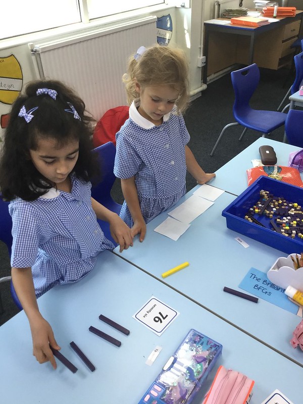 Year 2 in the classroom (2)