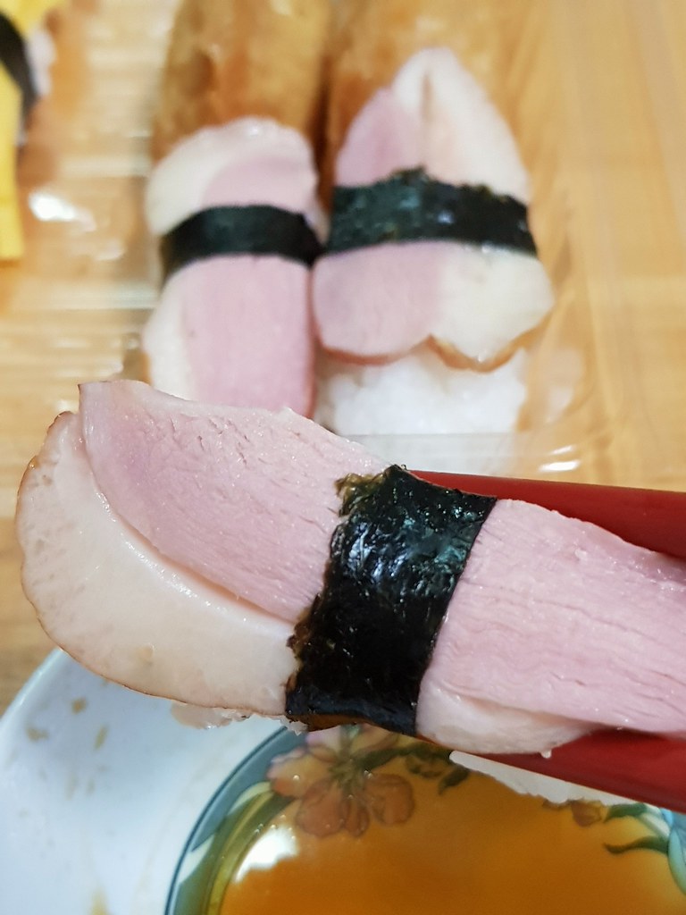 煙鴨壽司 Smoke Duck Sushi 2pcs rm$2.80 @ Sushi ZenS USJ9