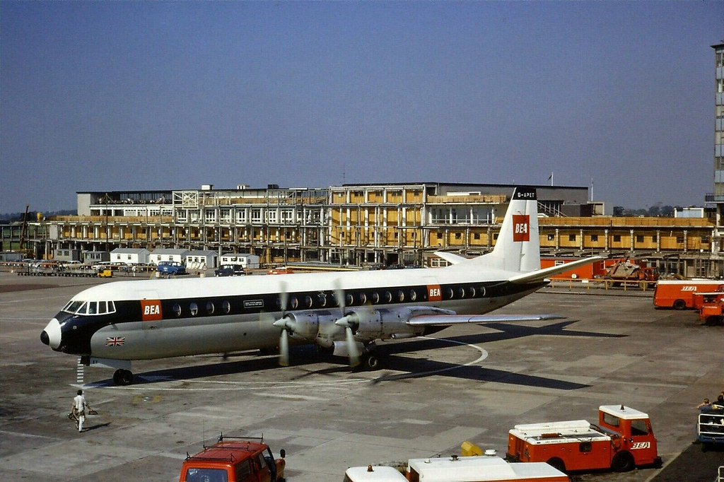 G-APET British European Airways Vickers Vanguard-953C  in 1971