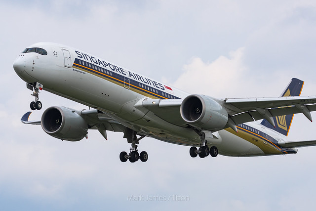Singapore Airlines Airbus A350-900 9V-SMK