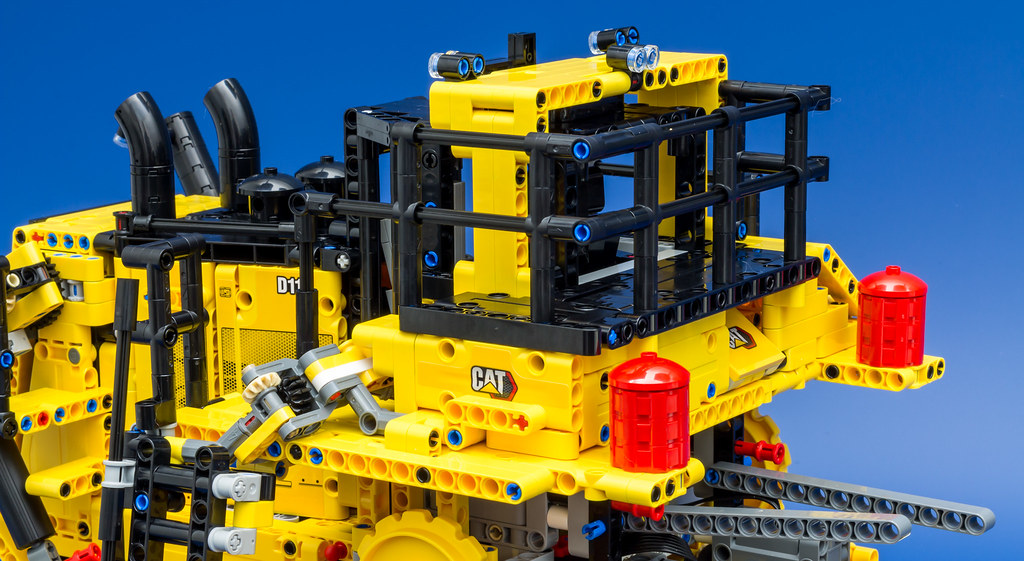 Review LEGO Technic 42131 App-Controlled Cat D11 Bulldozer