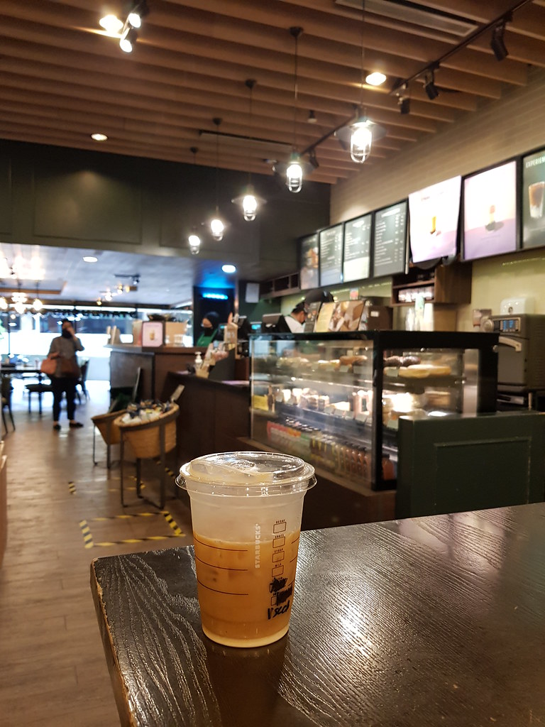 甜香草奶油冷萃咖啡 Vanilla sweet cream Cold Brew rm$13.80 @ Starbucks KL Sunway Putra Mall