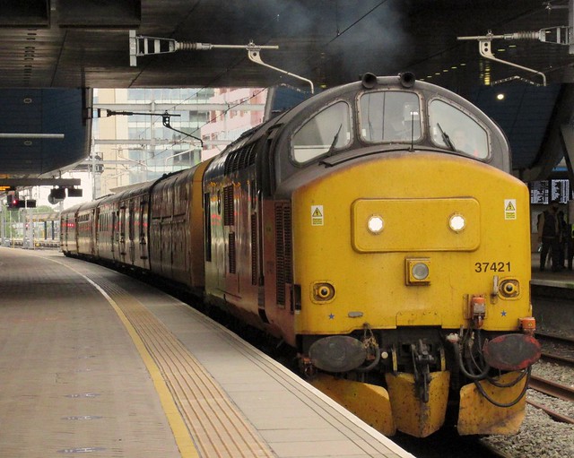 37421 with the DBSO at Reading.