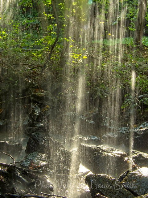 Waterfall curtain
