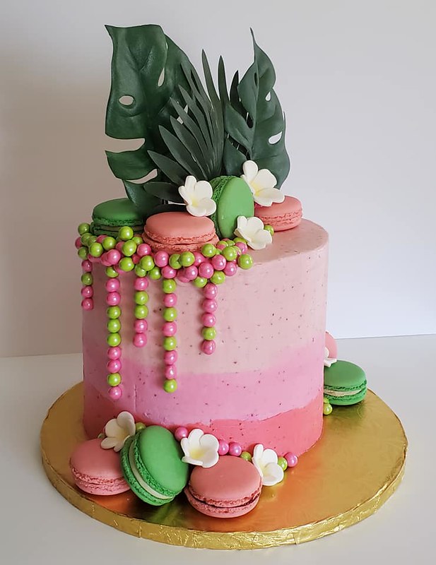 Cake by Jennie's Custom Cakes, LLC