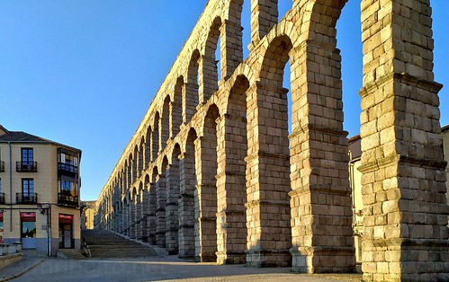 Aqueduto romano de Segóvia by vmribeiro.net, SEGÓVIA (Espanha): Aqueduto romano.castillaleon esp espanha geo:lat=4094779167 geo:lon=411749833 geo