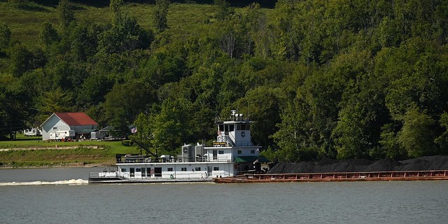 Towboat Yvonne Conway heading down the Ohio River