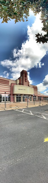 Demolition of Countryside Regal 20 Movie Theater