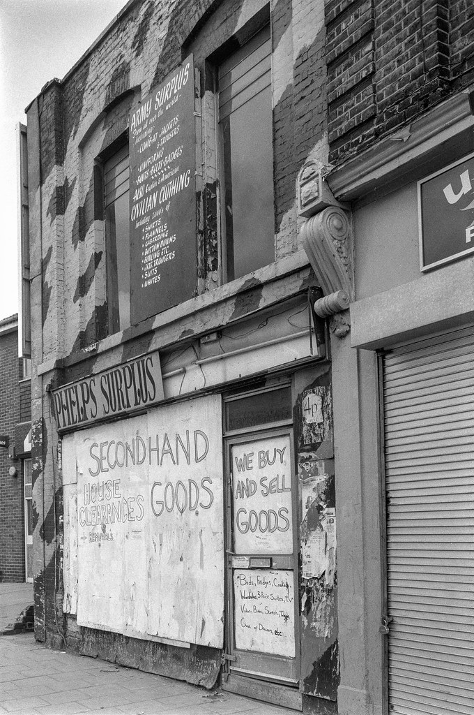Phelps Surplus, Shop, High Rd, Tottenham, Haringey, 1991, 91-5f-63