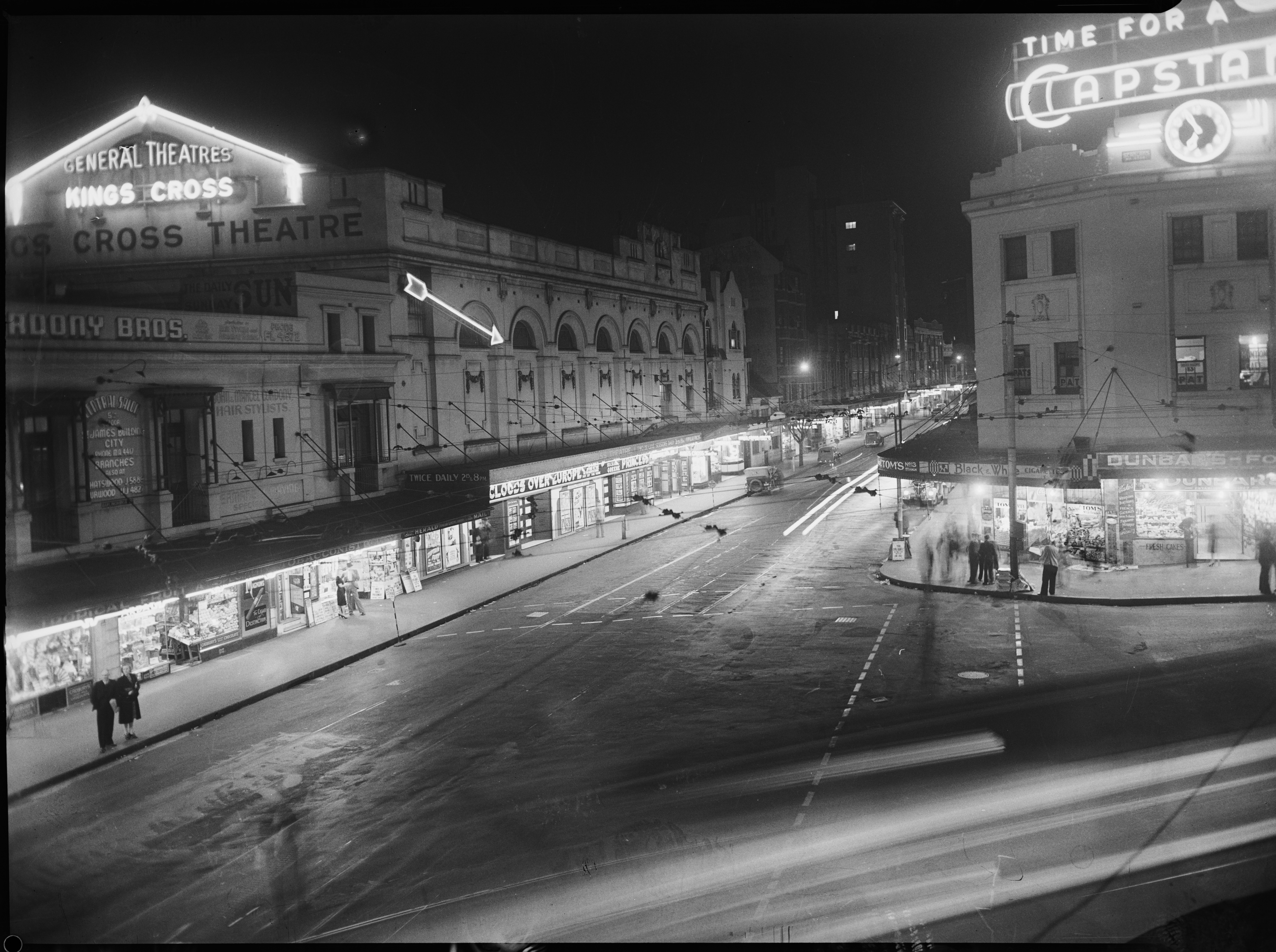 King's Cross Theatre (night time), Darlinghurst Road, Sydney, c. 1939