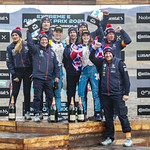 KANGERLUSSUAQ, GREENLAND - AUGUST 29: Roger Griffiths, Team Principal, Andretti United Extreme E, and Catie Munnings (GBR)/Timmy Hansen (SWE), Andretti United Extreme E, 1st position, celebrate with the rest of the team on the podium during the Arctic X-Prix at Kangerlussuaq on August 29, 2021 in Kangerlussuaq, Greenland. (Photo by Colin McMaster / LAT Images)