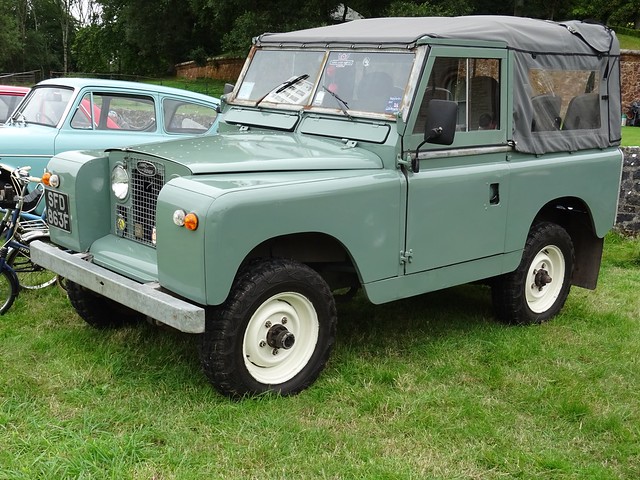 Land Rover Series IIA-88 (1968) SFD 863F